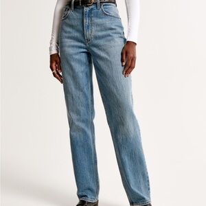Abercrombie & Fitch Ultra High Rise 90s Straight Jean